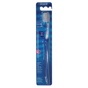 Oral Oral B 矯正齒牙刷 35號  - 清貨優惠   正面圖