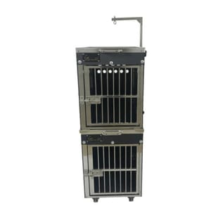 Solidpet蘇力 Solidpet蘇力 寵物籠 貓籠狗籠 ABS板固定飛機籠組合 有輪款 一號 正面圖