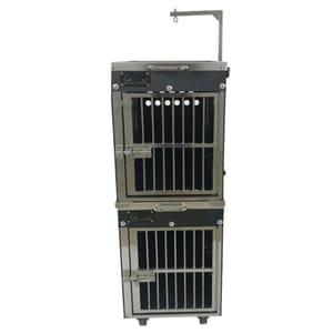 Solidpet蘇力 Solidpet蘇力 寵物籠 貓籠狗籠 ABS板固定飛機籠組合 有輪款 二號   正面圖