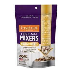 Instinct Instinct 貓糧 本能 貓糧 凍乾肉粒 多種維他命 7+樂齡貓 牛肉配方 5.5oz 5oz  正面圖