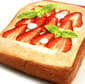 日本Wan 日本Wan Wan Breakfast 狗狗玩具 忌廉草莓厚多士 一個入   背面圖